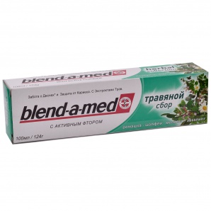 Зубная паста Blend-A-Med "Ромашка" 100мл